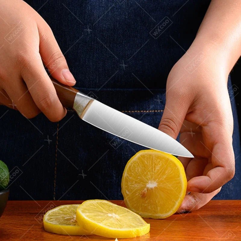 Couteau japonais santoku ergonomique, prise en main confortable et sécurisée