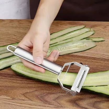 Économe lame acier pivotante, s'adapte aux courbes des fruits et légumes facilement