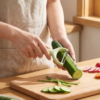 Économe Multifonction | Épluche, Tranche et Julienne - Économe & Éplucheur - cuisinertelunchef