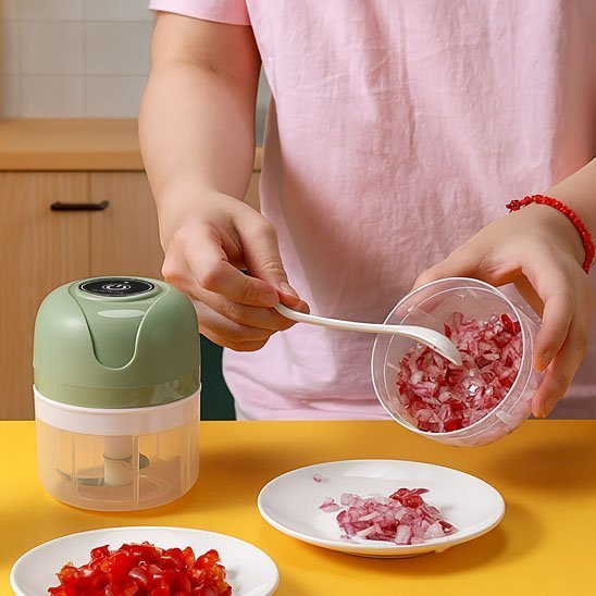 Hachoir électrique puissant, lames inox tranchantes pour toutes les textures