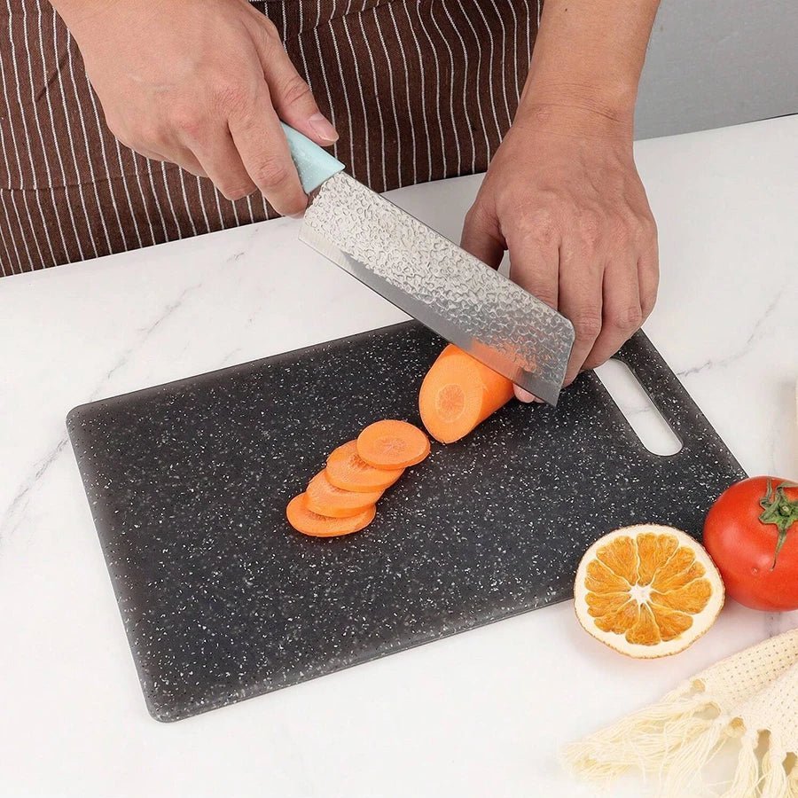 Planche à découper antimicrobienne noire élégante, design moderne pour cuisine professionnelle