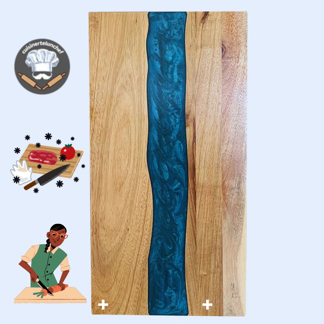 Planche à découper bois résine bleue, chaque pièce unique aux coulées de résine exclusives