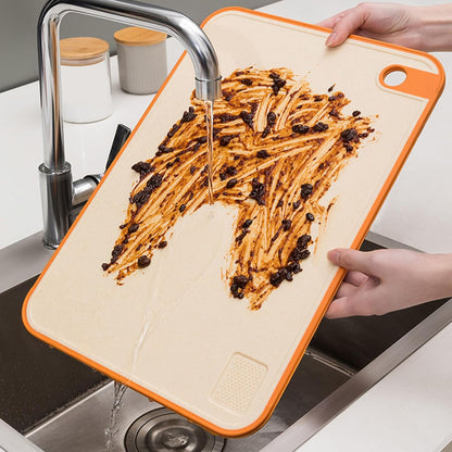 Planche double face biosourcée, alternative durable au plastique traditionnel en cuisine
