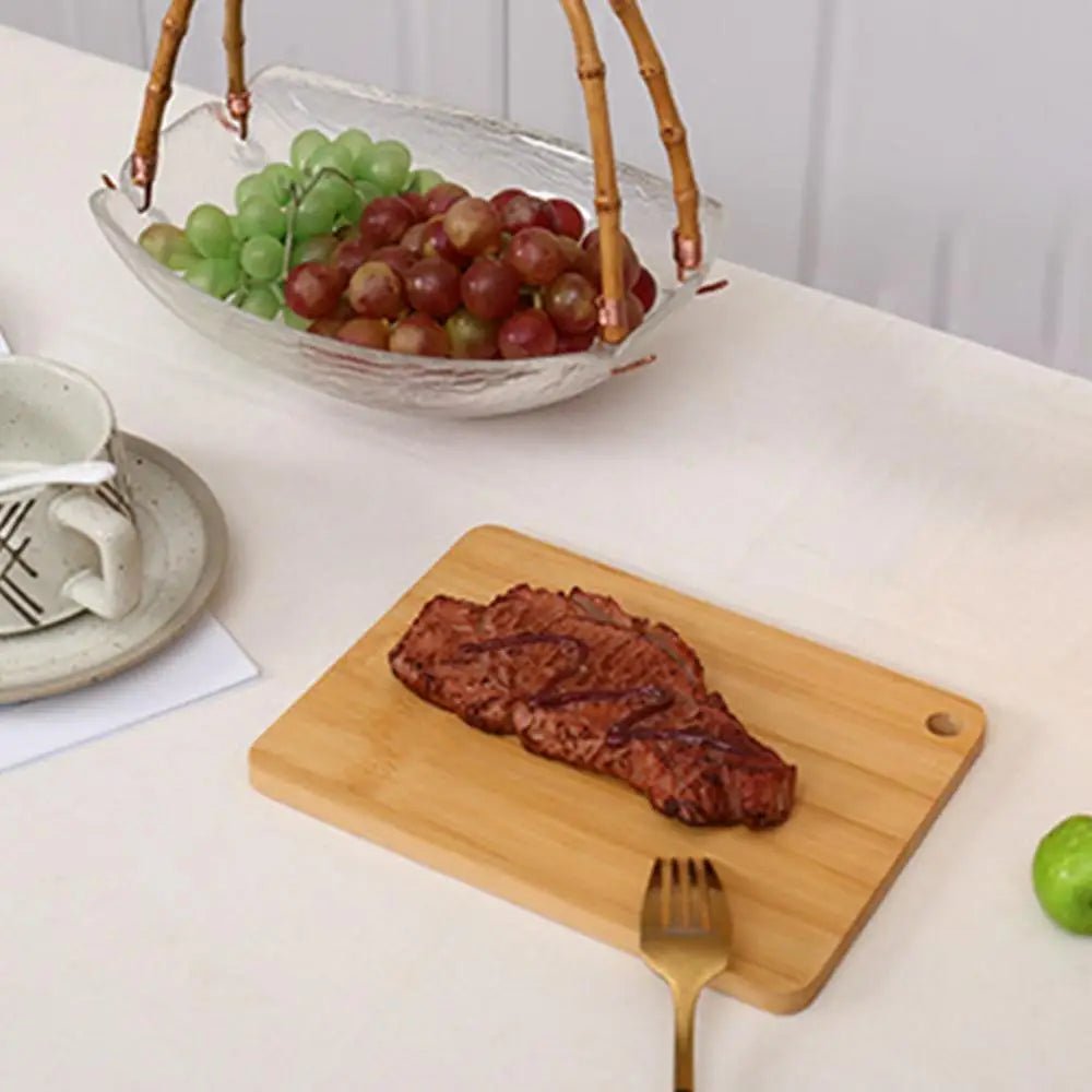 Planche à découper en bambou écologique, design naturel et élégant pour cuisine moderne