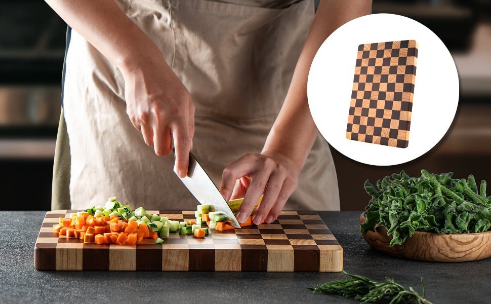 Planche à découper bois damier élégante, idéale pour servir fromages et charcuteries