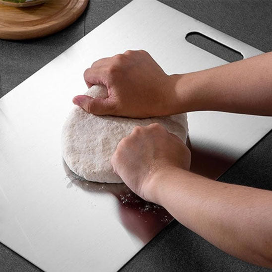 Planche à découper titane antibactérienne, surface lisse facile à désinfecter après chaque usage
