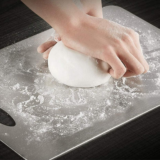 Planche titane hygiénique sans BPA, sécurité alimentaire garantie pour toute la famille