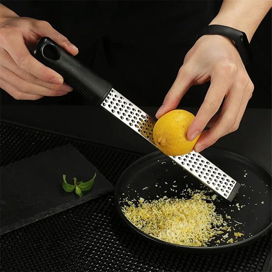 Râpe à Fromage Ergonomique | Manche Confortable pour Râper Facilement - Râpe à Fromage - cuisinertelunchef